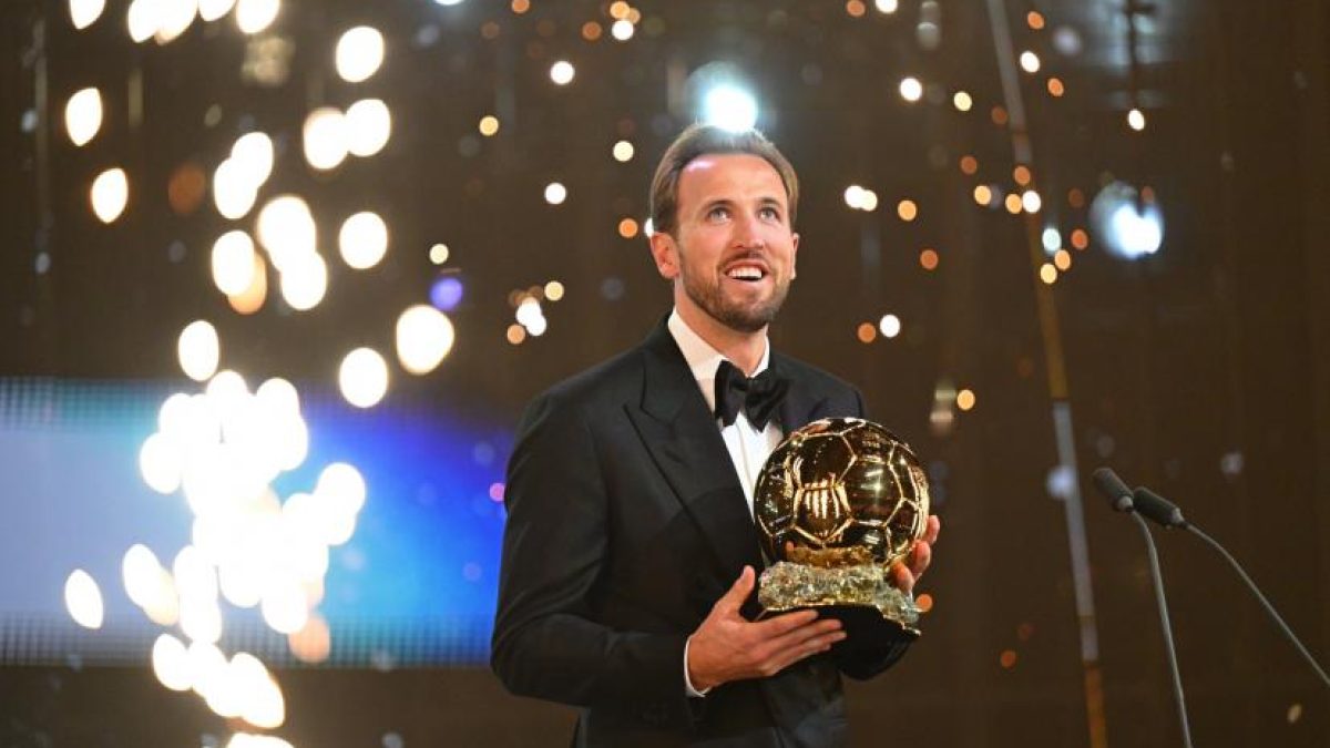 ميشيل أوليس لاعب بايرن ميونخ خلال مواجهة ماجدبورغ في كأس ألمانيا